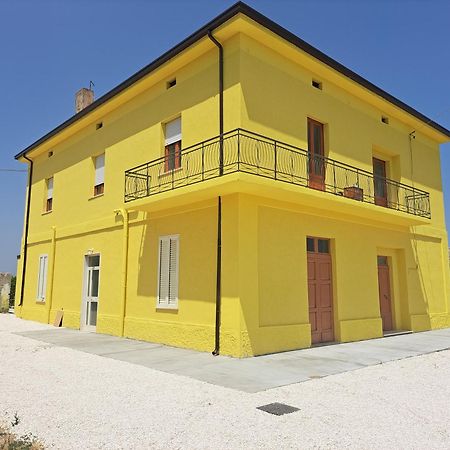 B & B Le Tre Rose Tollo Экстерьер фото