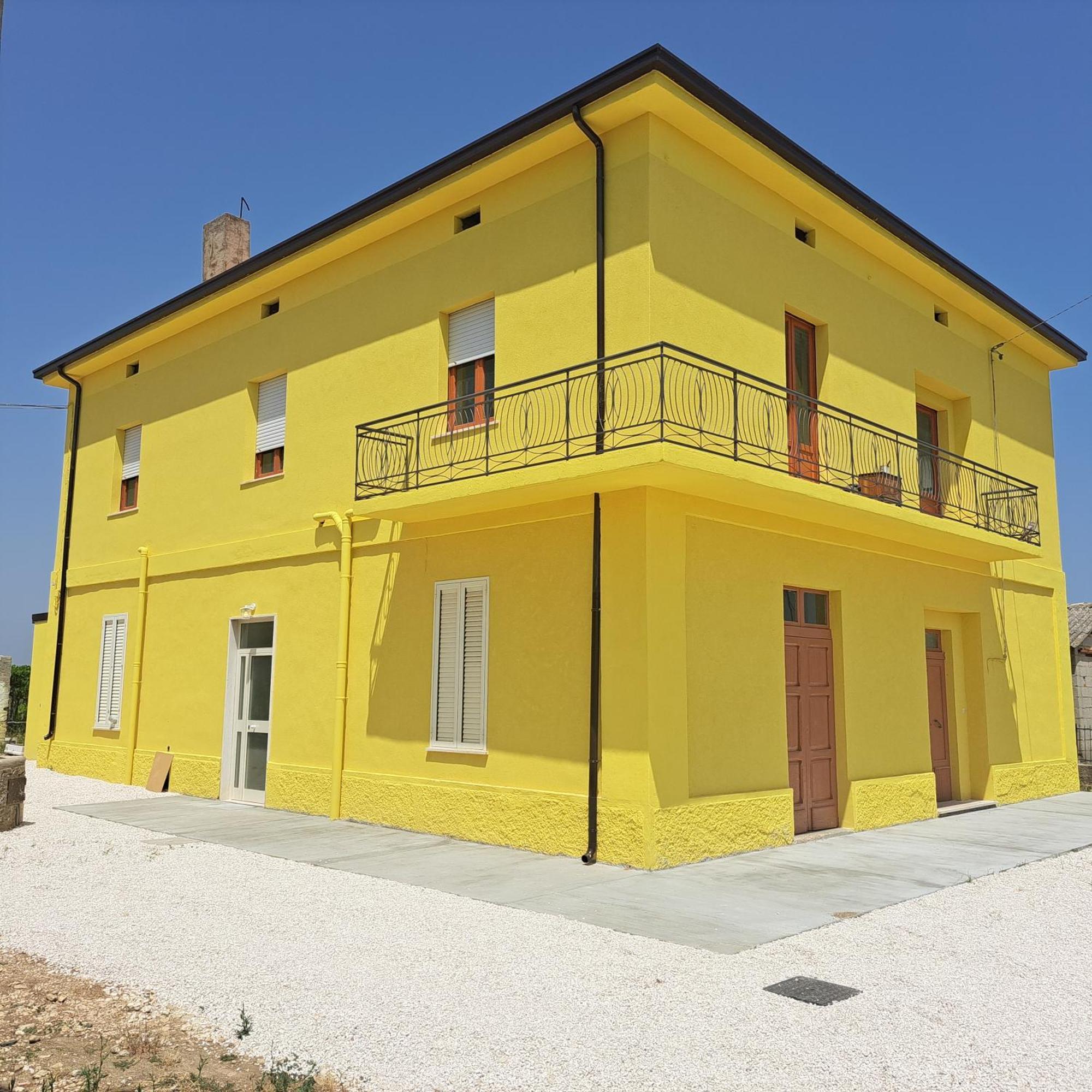 B & B Le Tre Rose Tollo Экстерьер фото