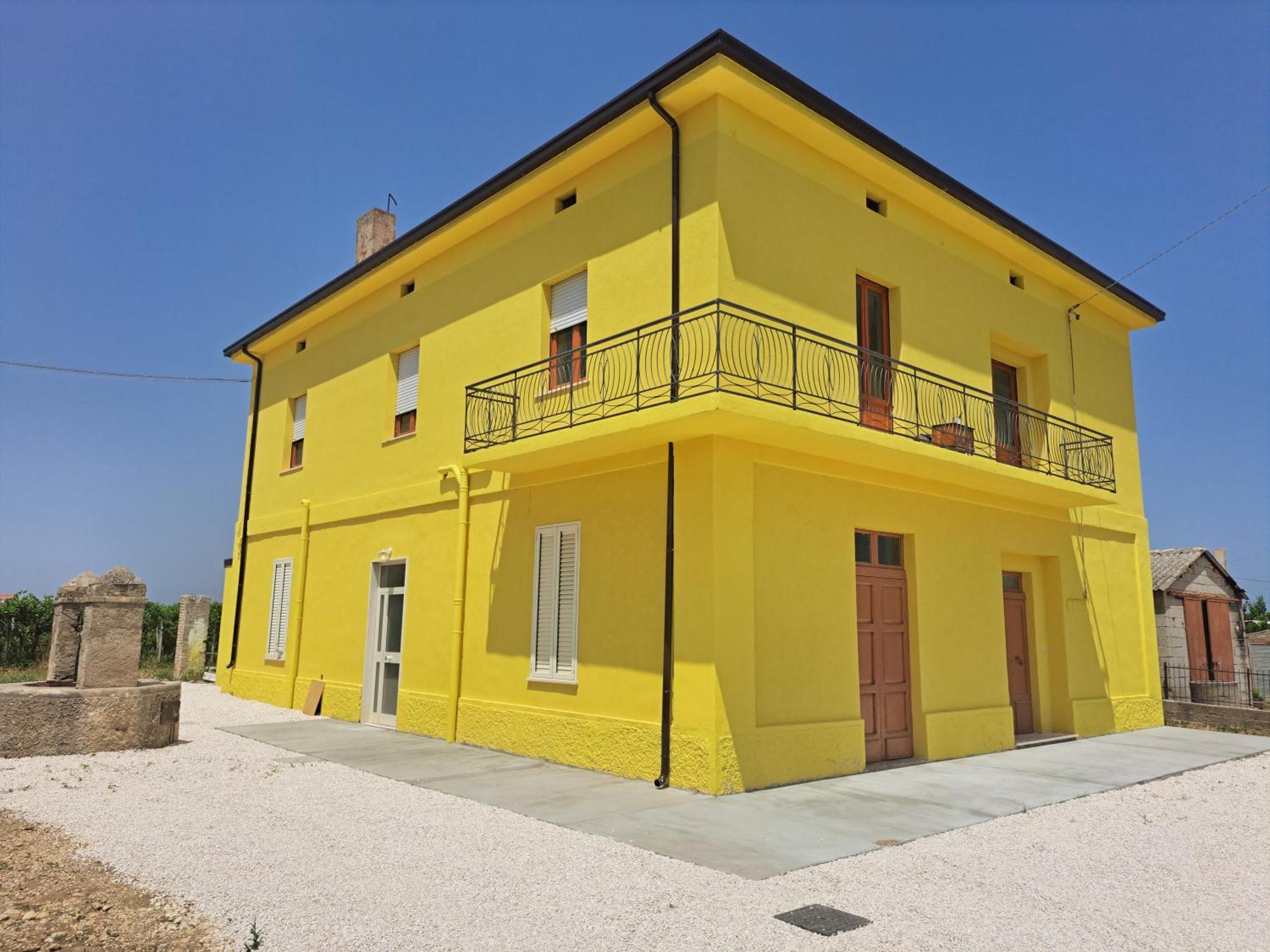 B & B Le Tre Rose Tollo Экстерьер фото